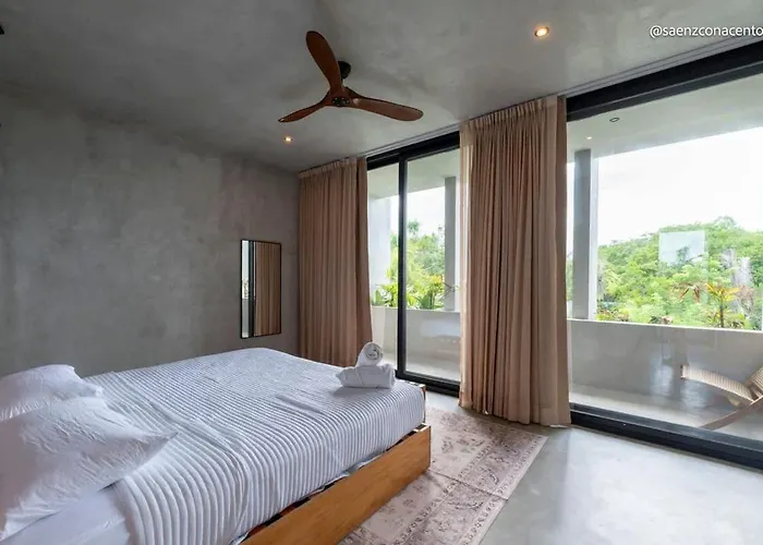 Brutalist 7br Masterpiece Design, Luxury Pool Holiday home