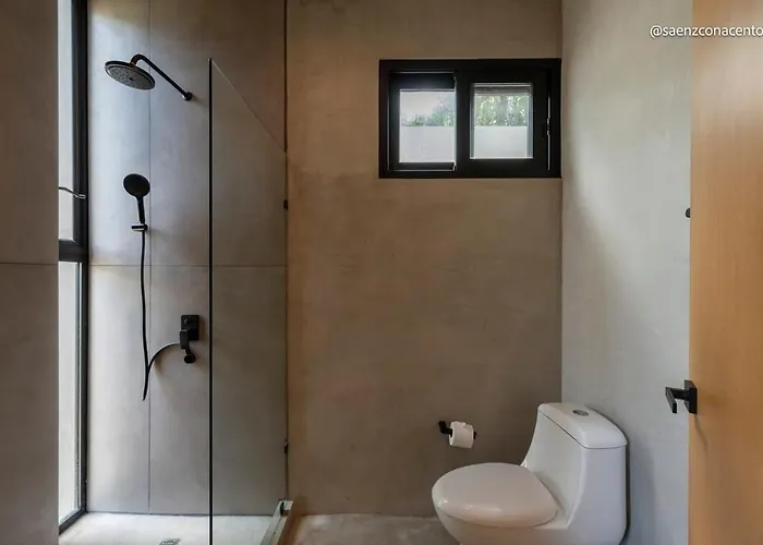 Brutalist 7br Masterpiece Design, Luxury Pool Holiday home Tulum