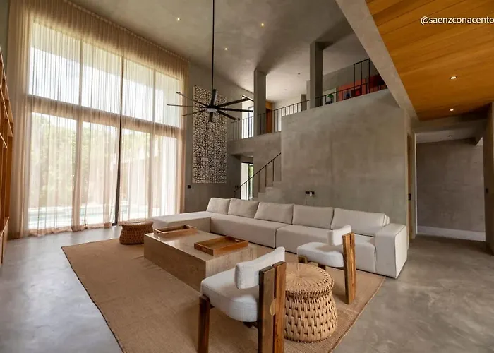 Brutalist 7br Masterpiece Design, Luxury Pool Holiday home Tulum