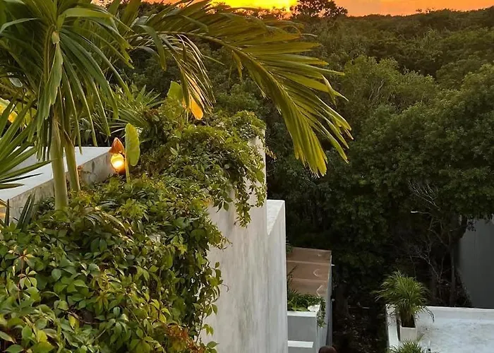 Brutalist 7br Masterpiece Design, Luxury Pool Holiday home Tulum